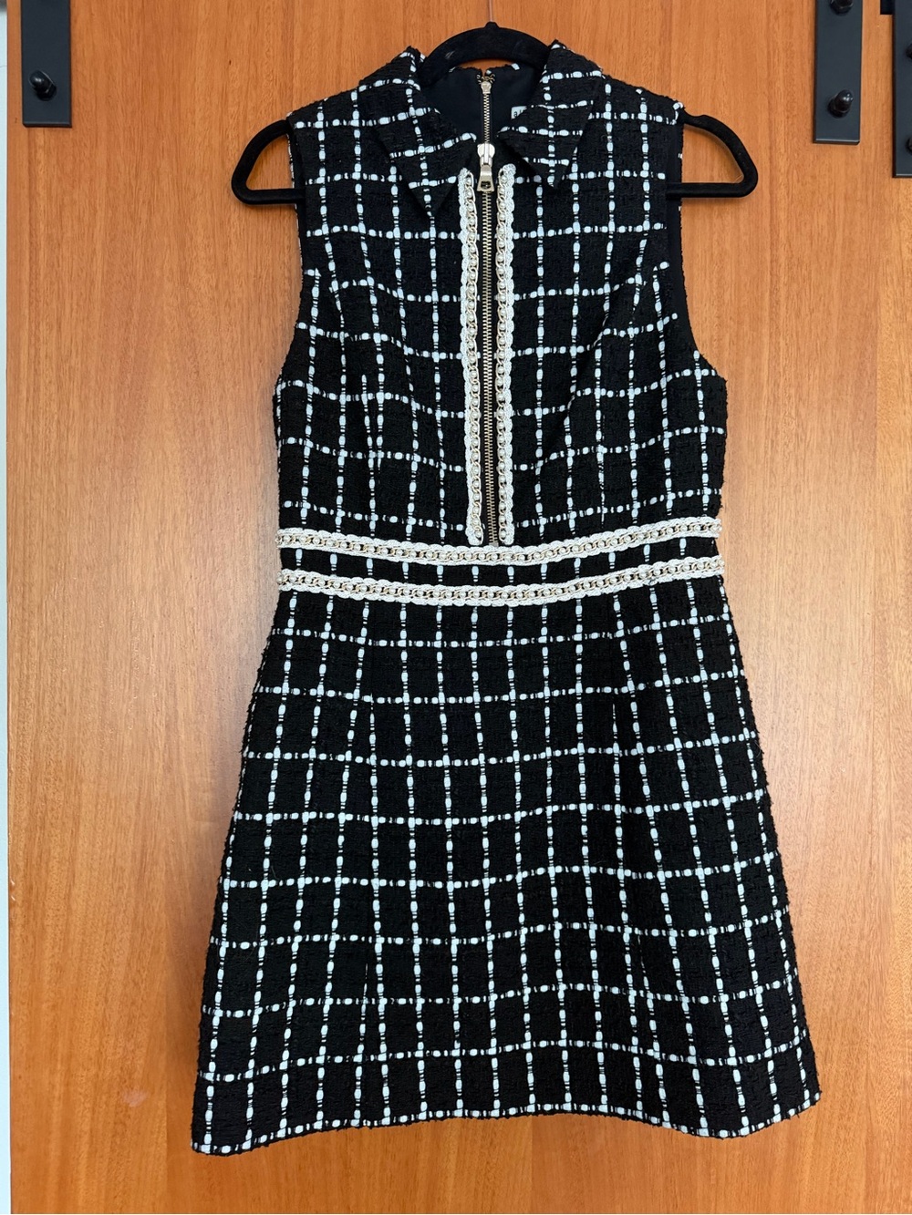 Alice + Olivia Ellis Chain-Embellished Checked Tweed Mini Dress - Picture 7 of 9